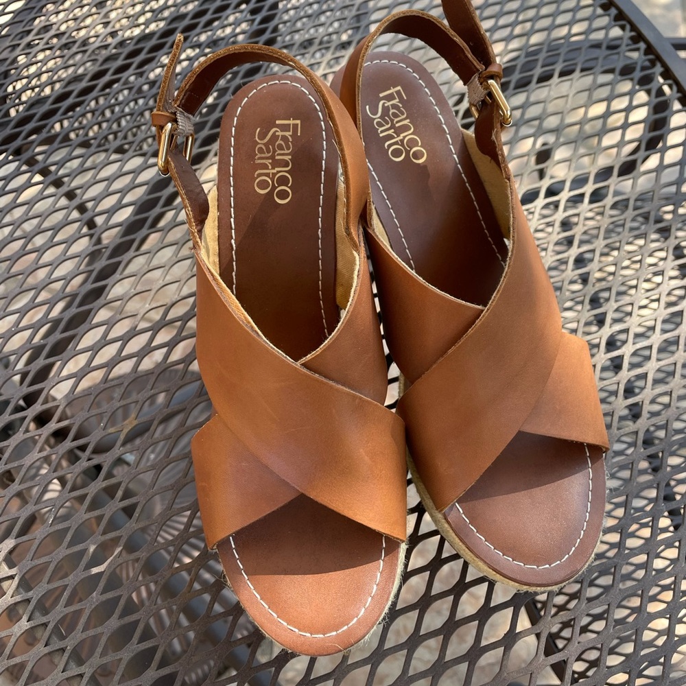 New cute Franco Sarto wedge, never worn